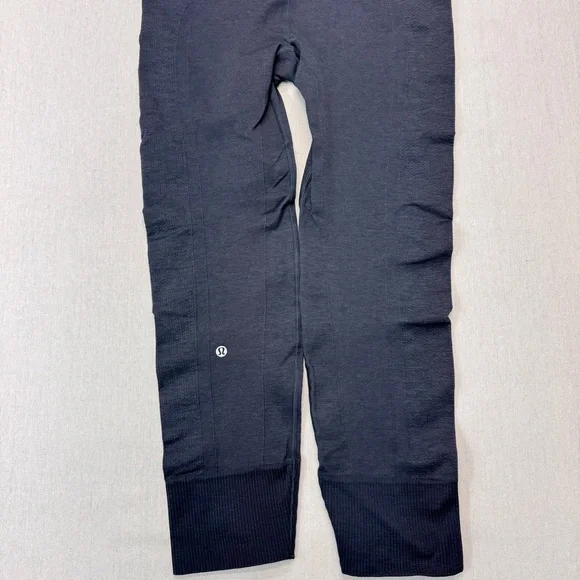 Lululemon Ebb to Street Seamless Ribbed Cuff Pants Womens Size L 8 Gray Tights - Picture 6 of 10